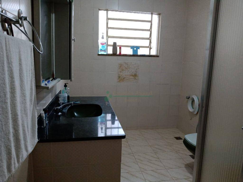 Casa à venda com 3 quartos, 217m² - Foto 22