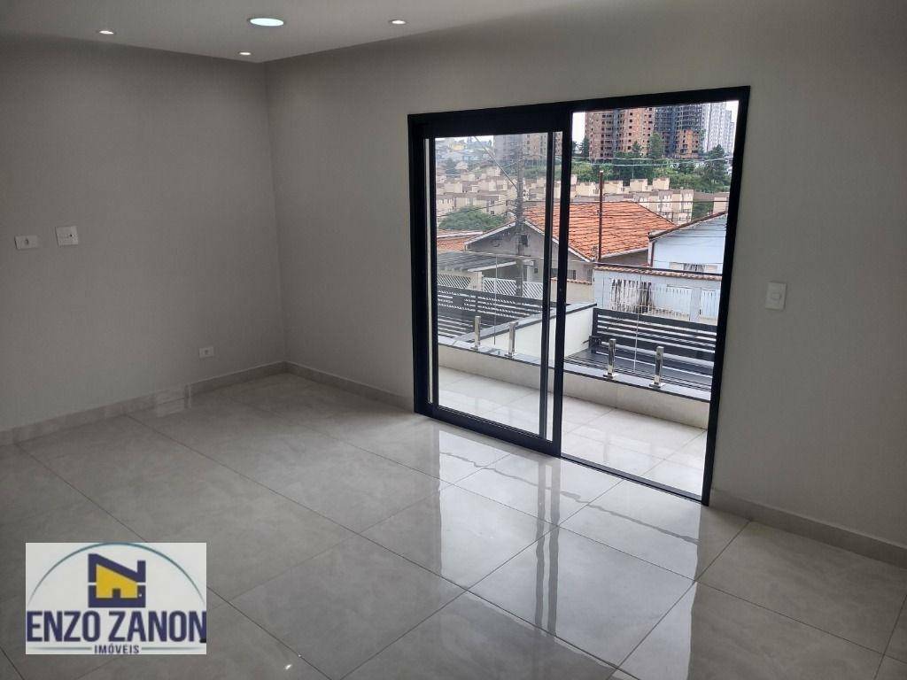 Sobrado à venda com 3 quartos, 201m² - Foto 1