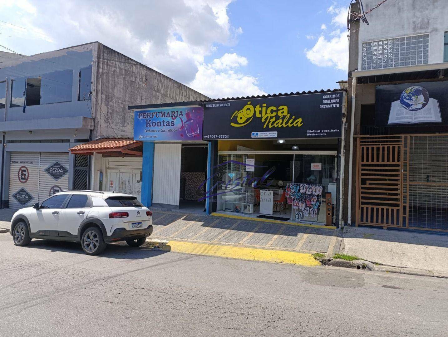 Casa à venda com 5 quartos, 200m² - Foto 1