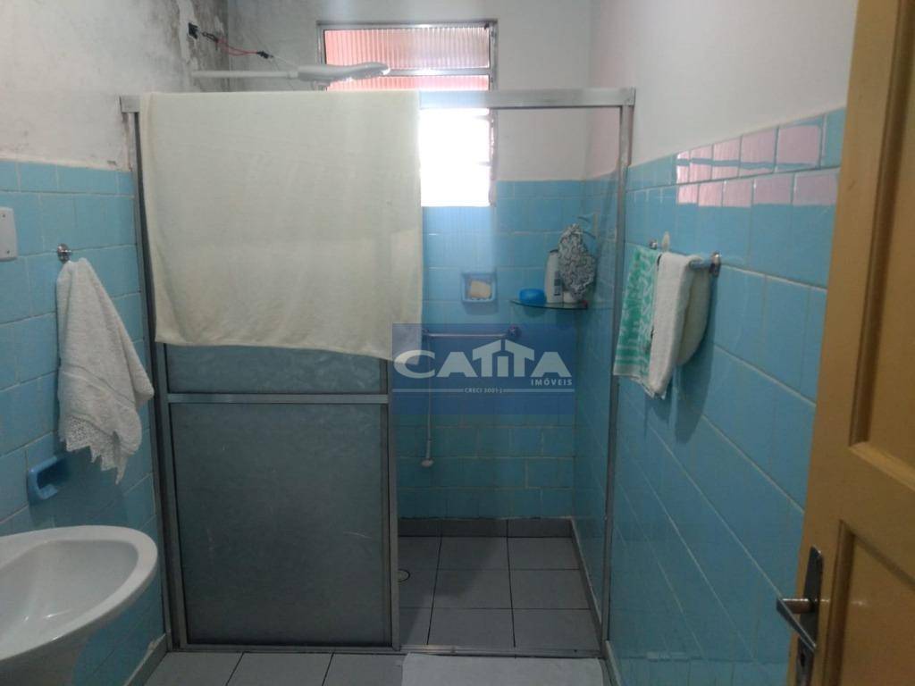 Casa à venda com 5 quartos, 230m² - Foto 4