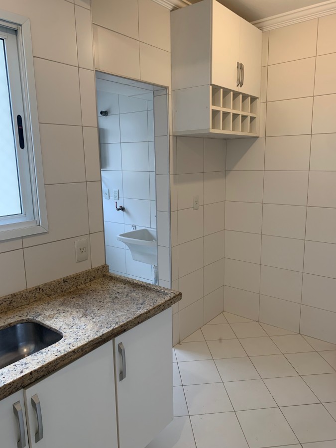 Apartamento à venda com 2 quartos, 65m² - Foto 11
