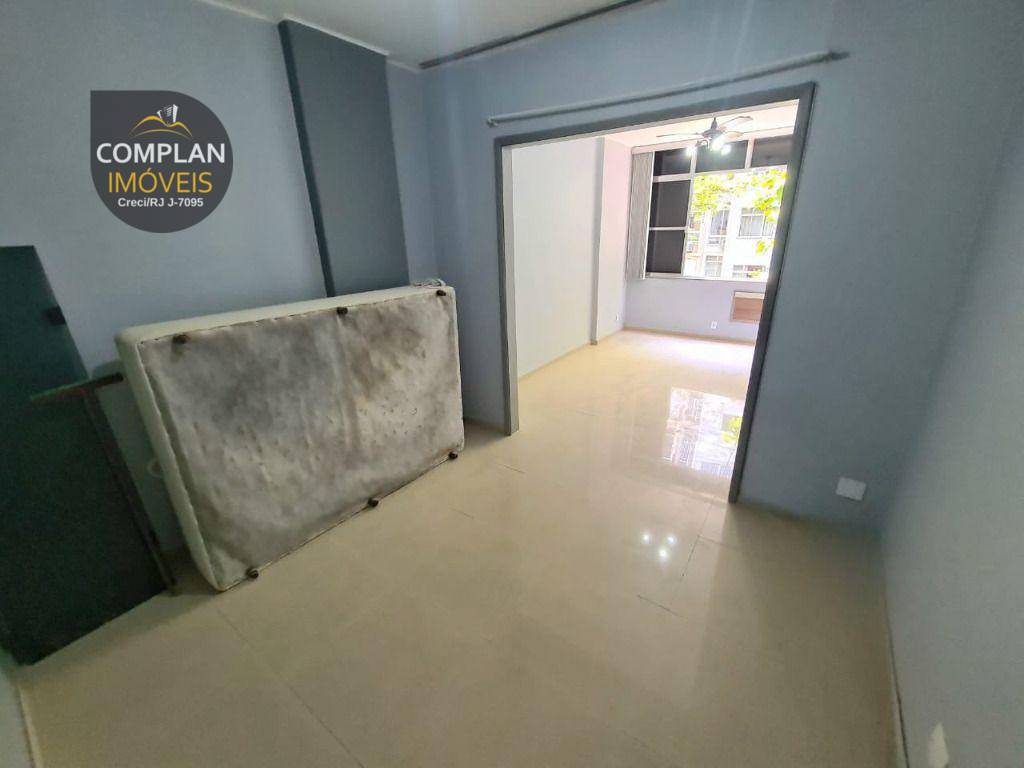 Apartamento à venda com 1 quarto, 39m² - Foto 2