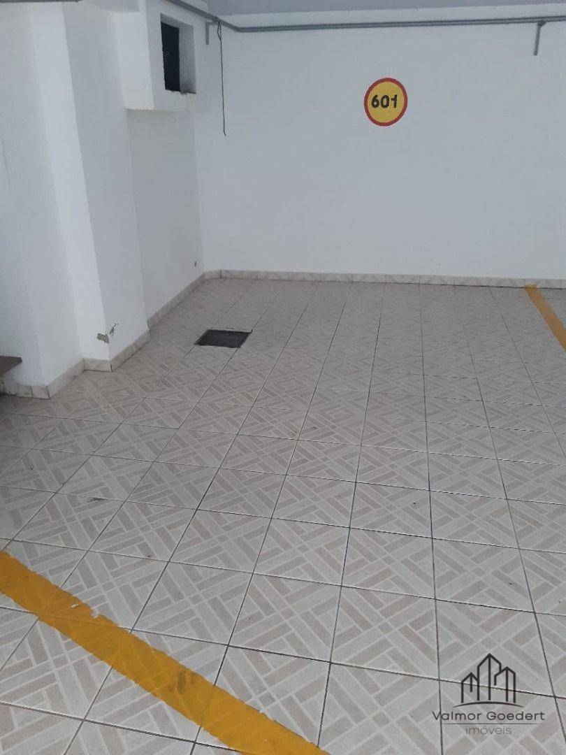 Apartamento à venda com 3 quartos, 83m² - Foto 15