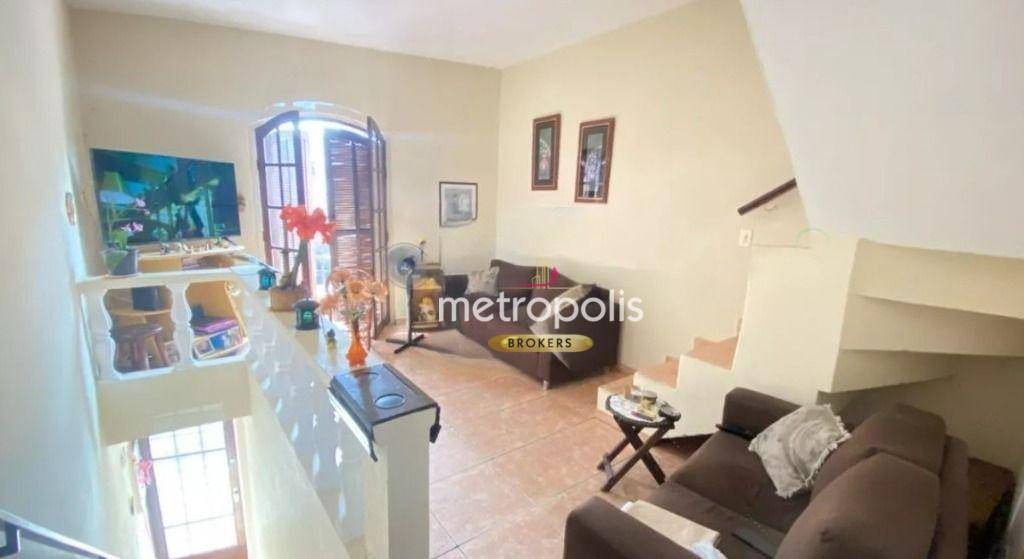 Sobrado à venda com 3 quartos, 68m² - Foto 1