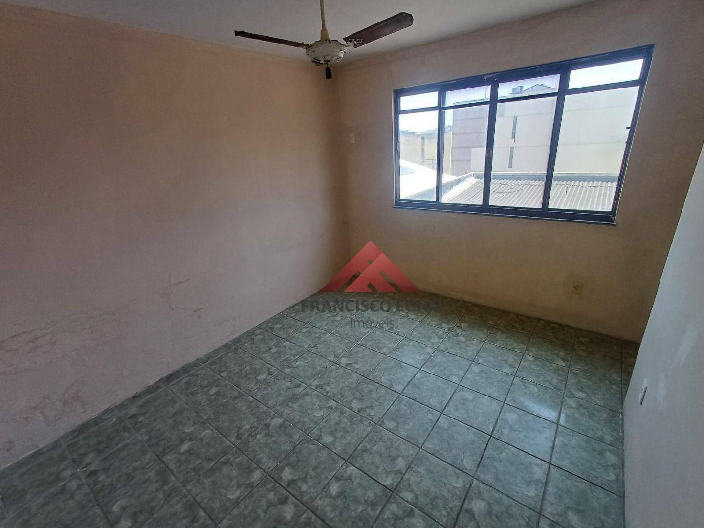 Casa à venda com 4 quartos, 108m² - Foto 35