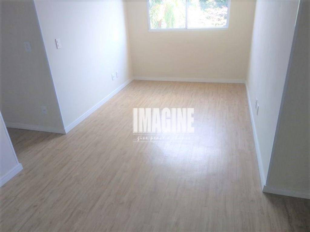 Apartamento à venda com 2 quartos, 50m² - Foto 2