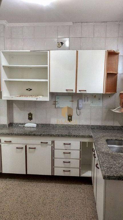 Apartamento à venda com 3 quartos, 75m² - Foto 4