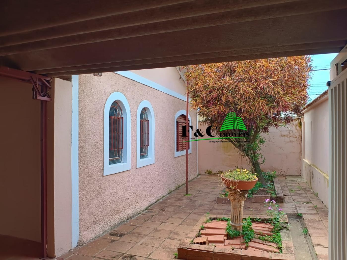 Casa à venda com 4 quartos, 378m² - Foto 27