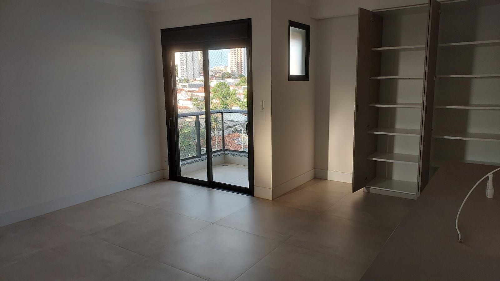 Apartamento à venda com 3 quartos, 209m² - Foto 18