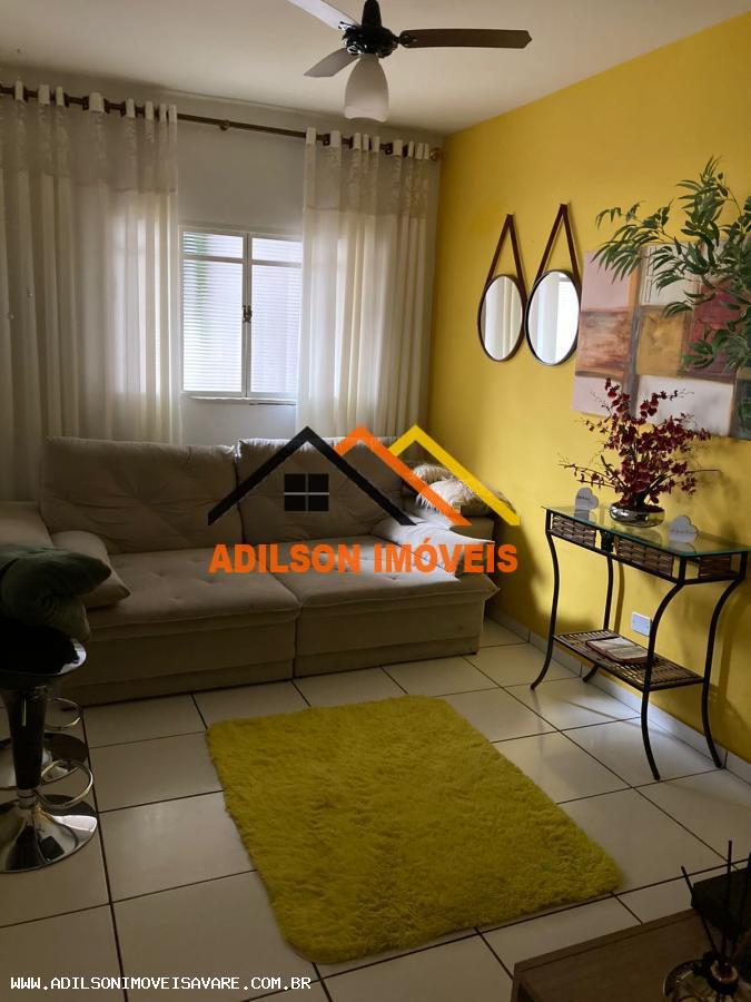 Casa à venda com 2 quartos, 140m² - Foto 3