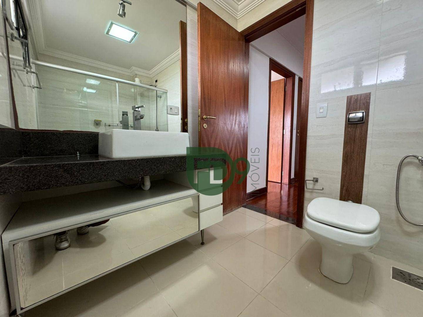 Apartamento à venda com 3 quartos, 130m² - Foto 22