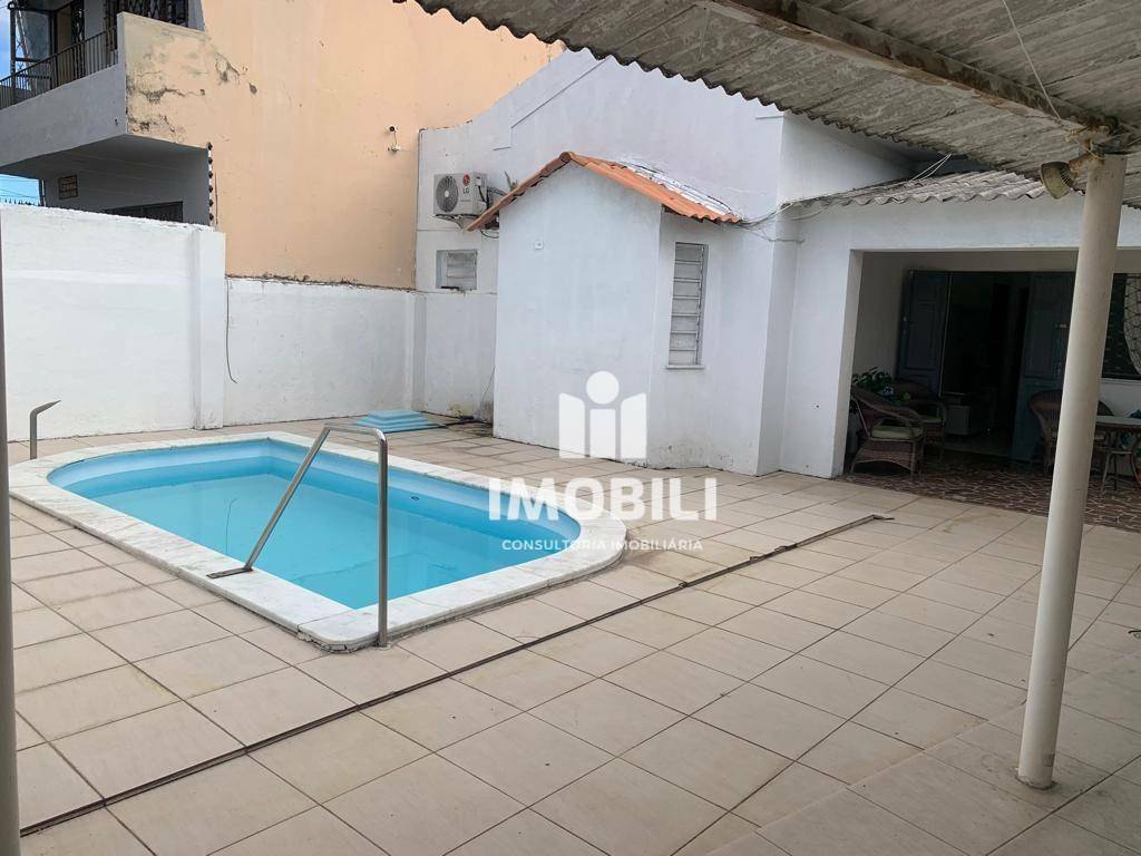 Casa à venda com 4 quartos, 221m² - Foto 5