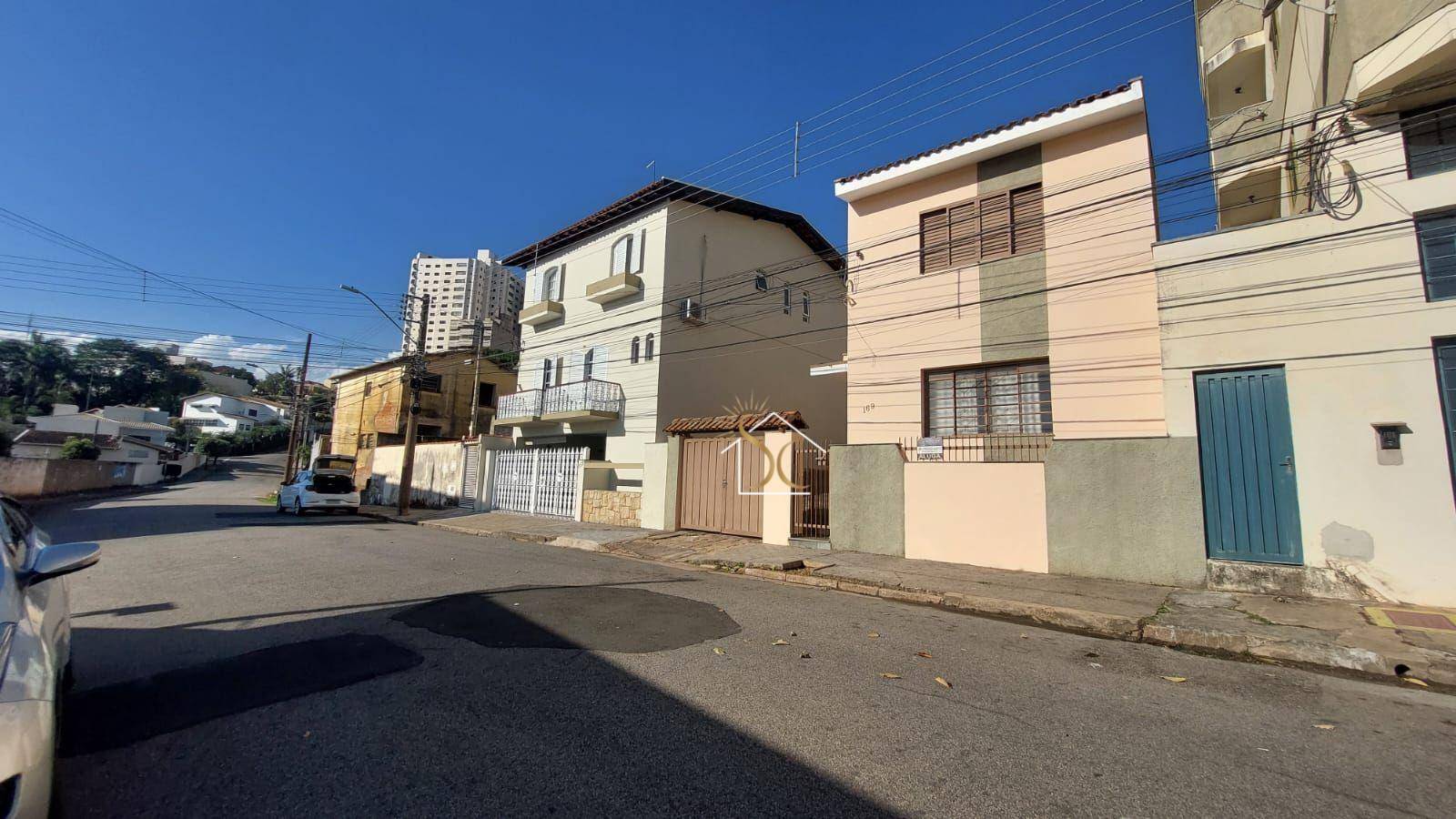 Casa para alugar com 2 quartos, 100m² - Foto 2