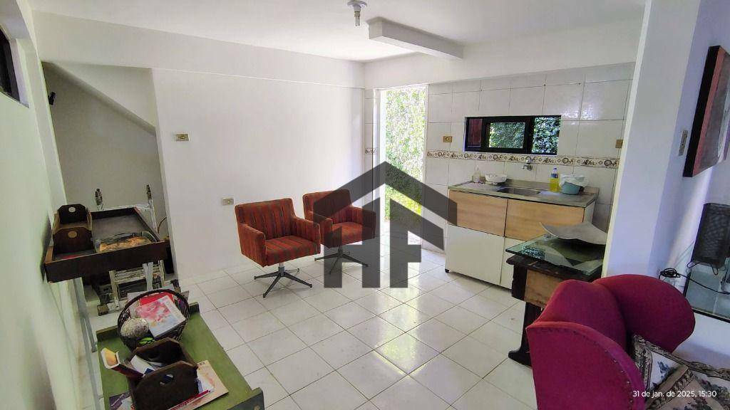 Casa à venda com 4 quartos, 239m² - Foto 10