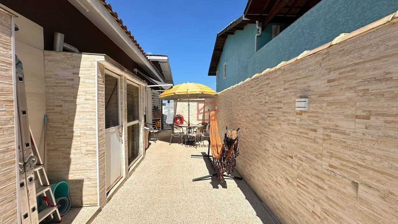 Casa à venda com 4 quartos, 211m² - Foto 29