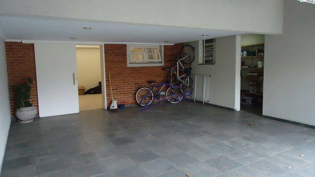 Casa de Condomínio à venda com 5 quartos, 300m² - Foto 4