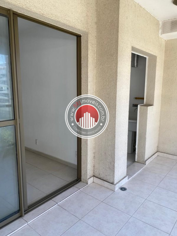 Apartamento à venda com 2 quartos, 66m² - Foto 23