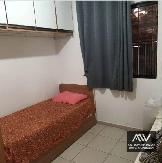 Casa à venda com 3 quartos, 80m² - Foto 8