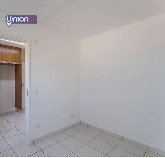 Apartamento à venda com 2 quartos, 80m² - Foto 3