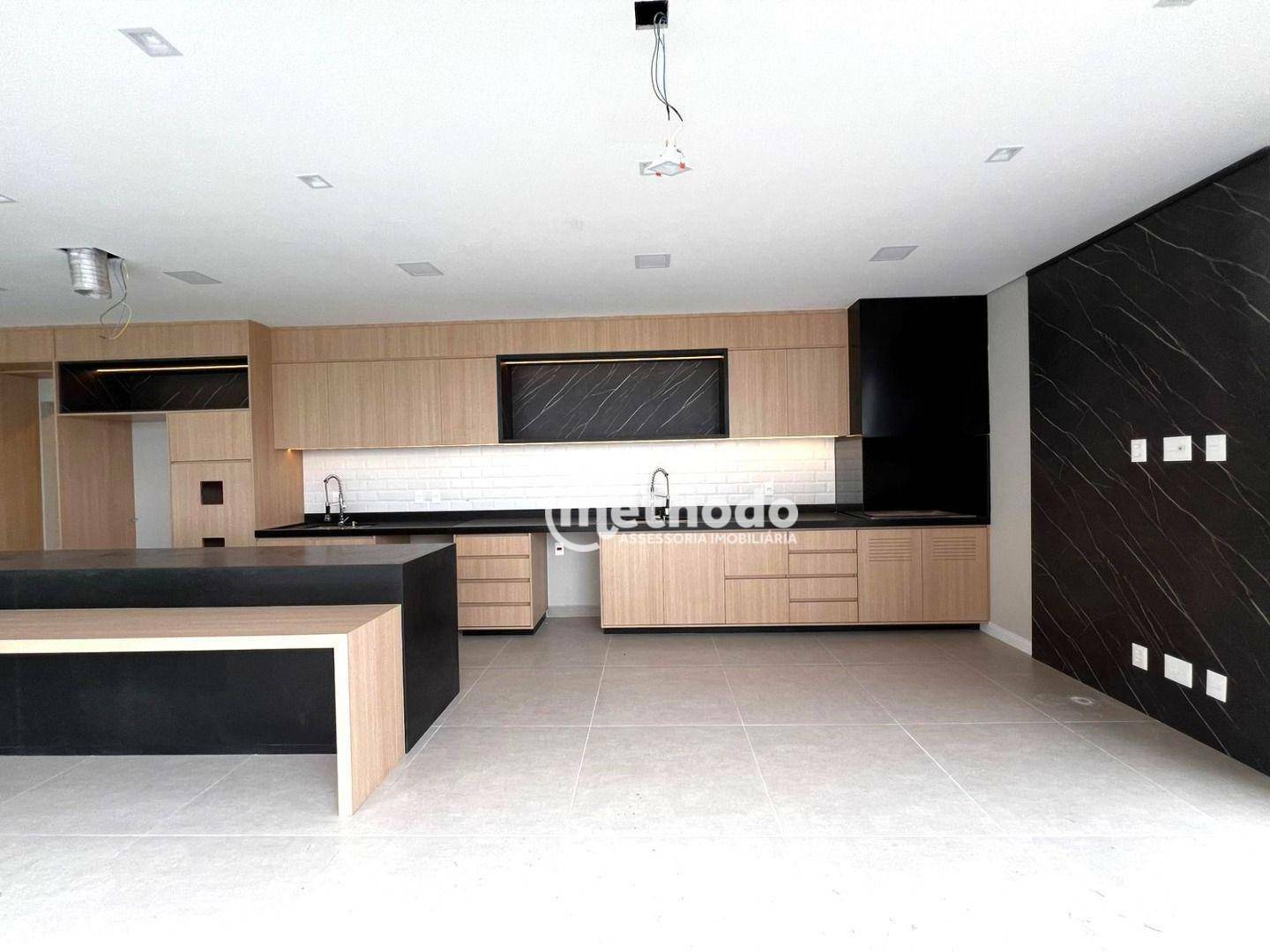 Casa de Condomínio à venda com 5 quartos, 360m² - Foto 2