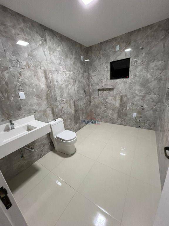 Casa à venda com 4 quartos, 310m² - Foto 13