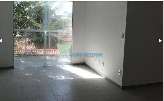 Apartamento à venda com 2 quartos, 64m² - Foto 5