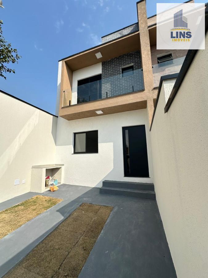 Sobrado à venda com 3 quartos, 120m² - Foto 1