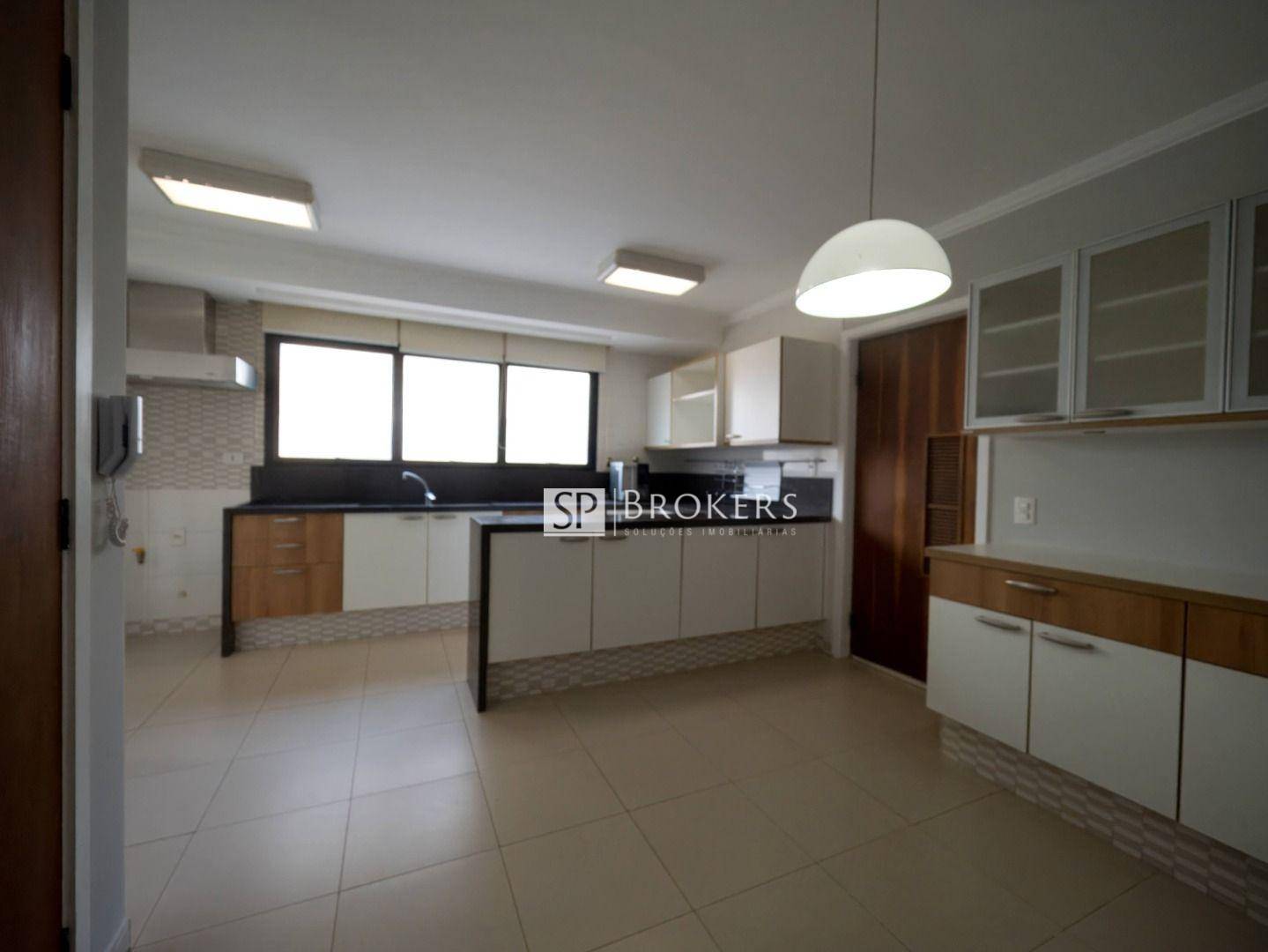 Apartamento à venda com 4 quartos, 226m² - Foto 14