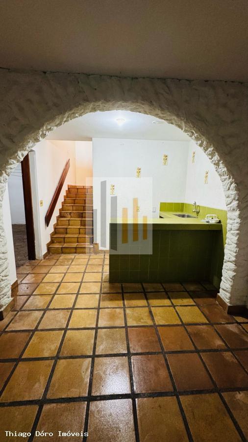 Casa à venda com 4 quartos, 840m² - Foto 32