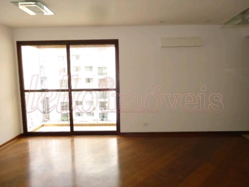 Apartamento para alugar com 3 quartos, 105m² - Foto 1