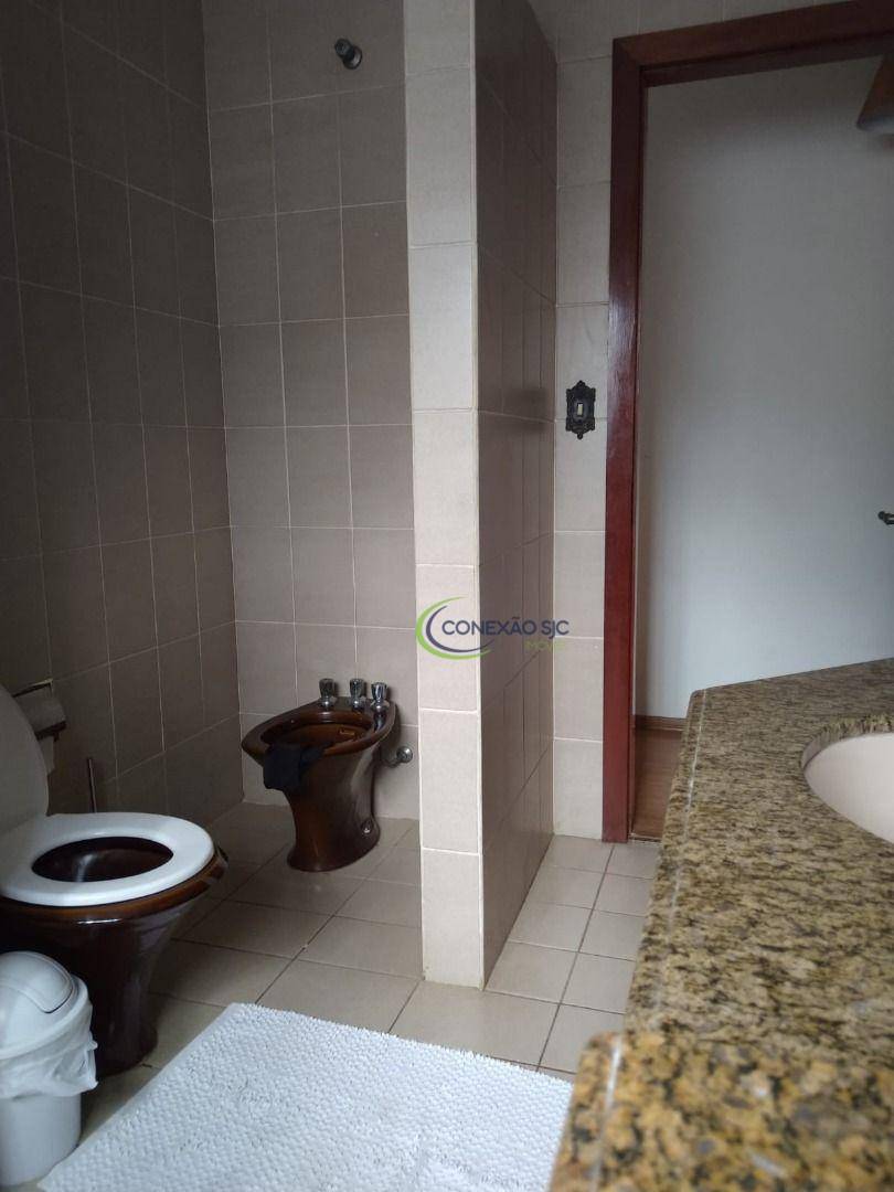 Sobrado à venda com 4 quartos, 400m² - Foto 9