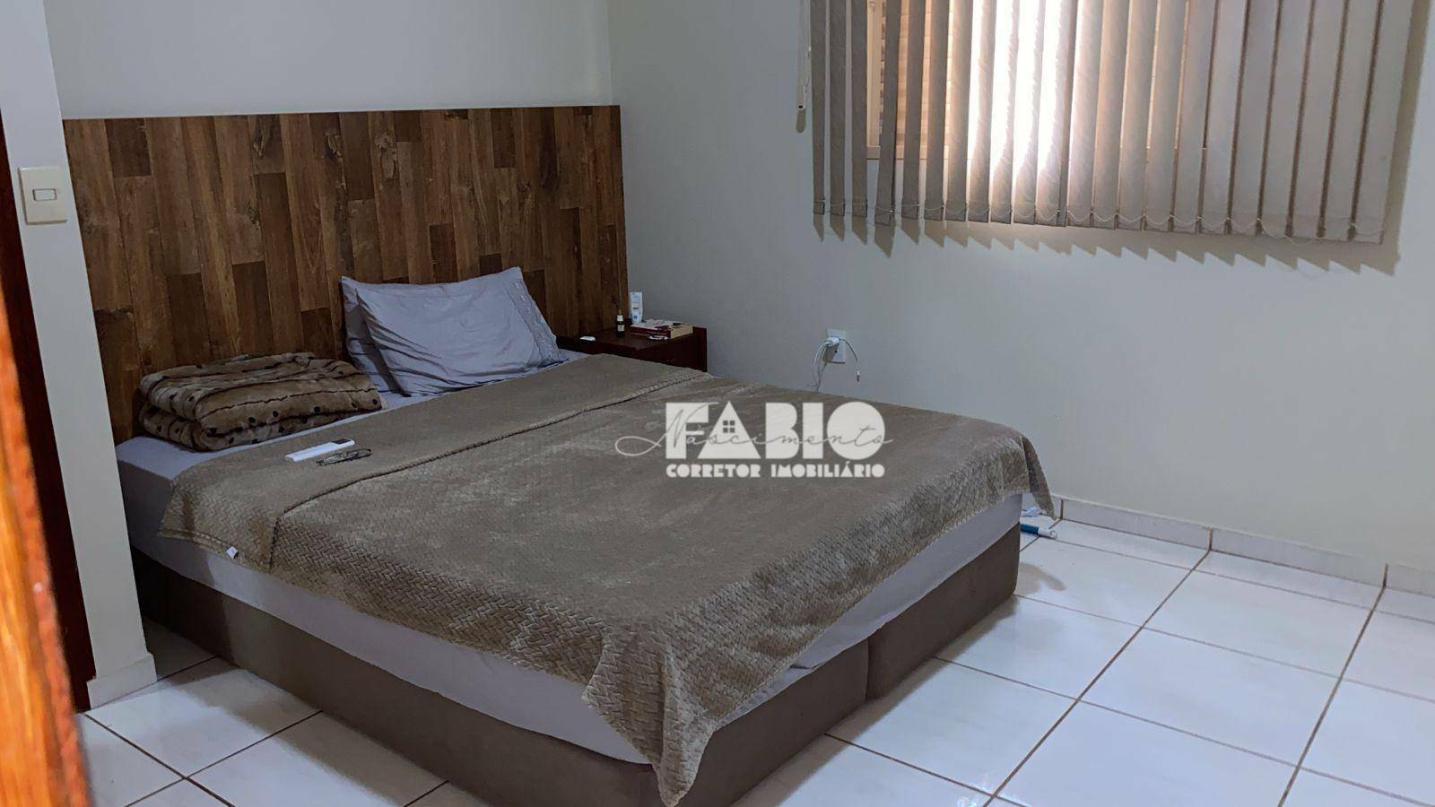 Casa à venda com 3 quartos, 100m² - Foto 17