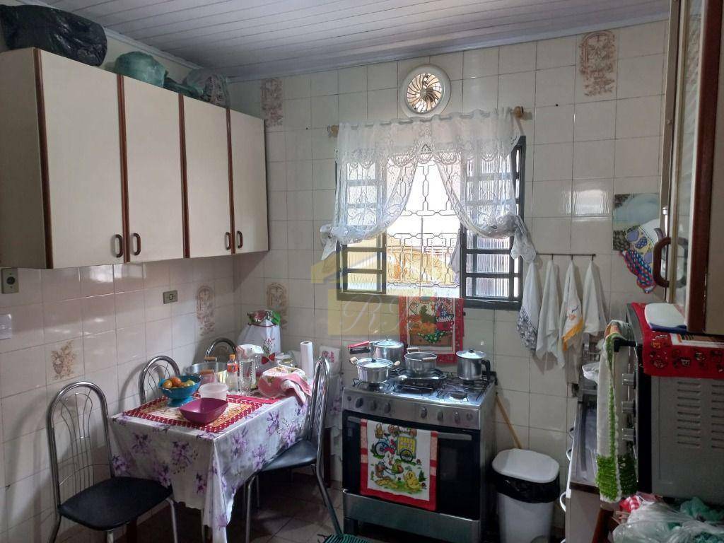 Casa à venda com 2 quartos, 100m² - Foto 13