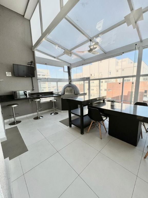 Apartamento para alugar com 2 quartos, 93m² - Foto 29