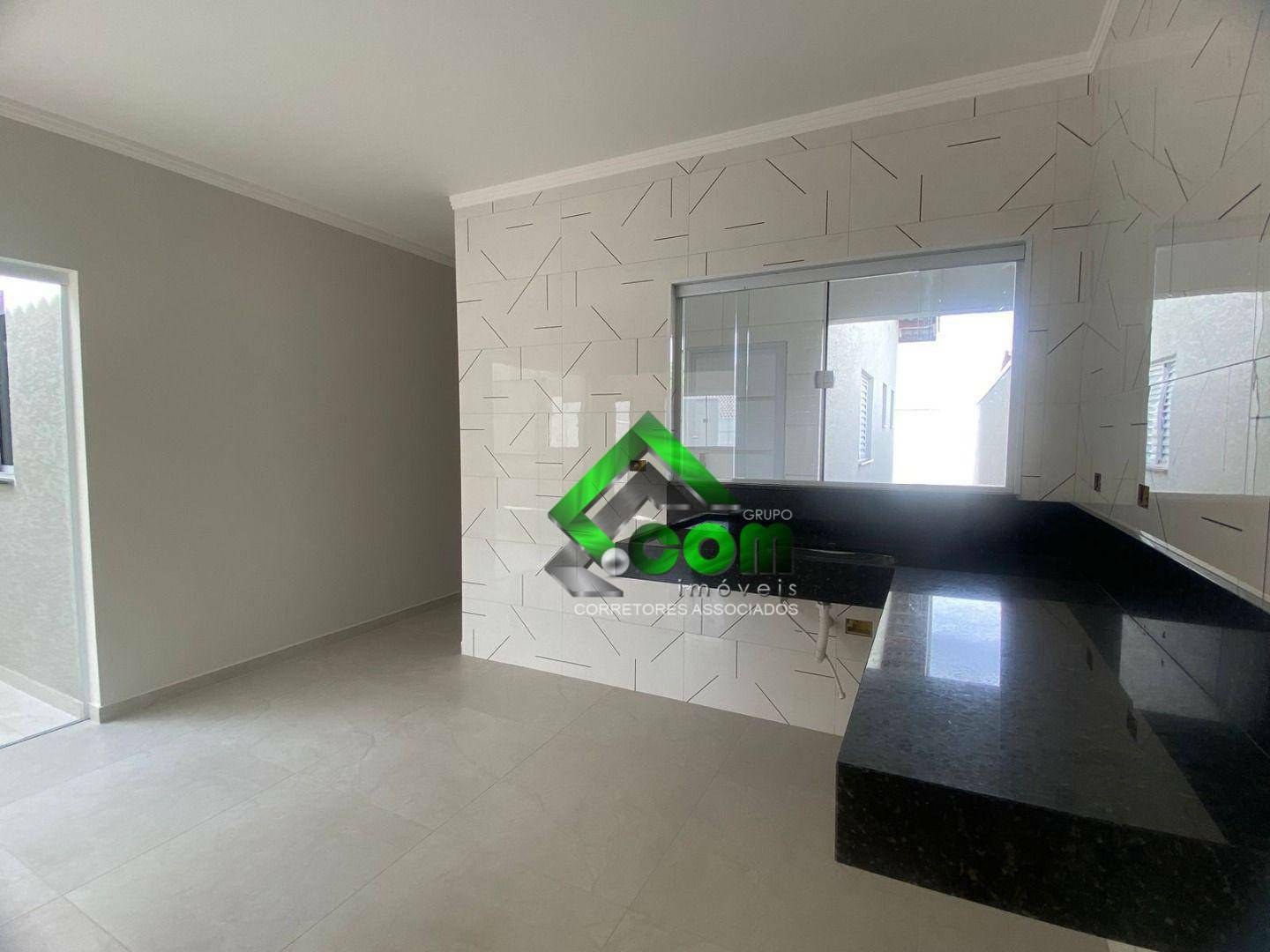 Casa à venda com 3 quartos, 90m² - Foto 13