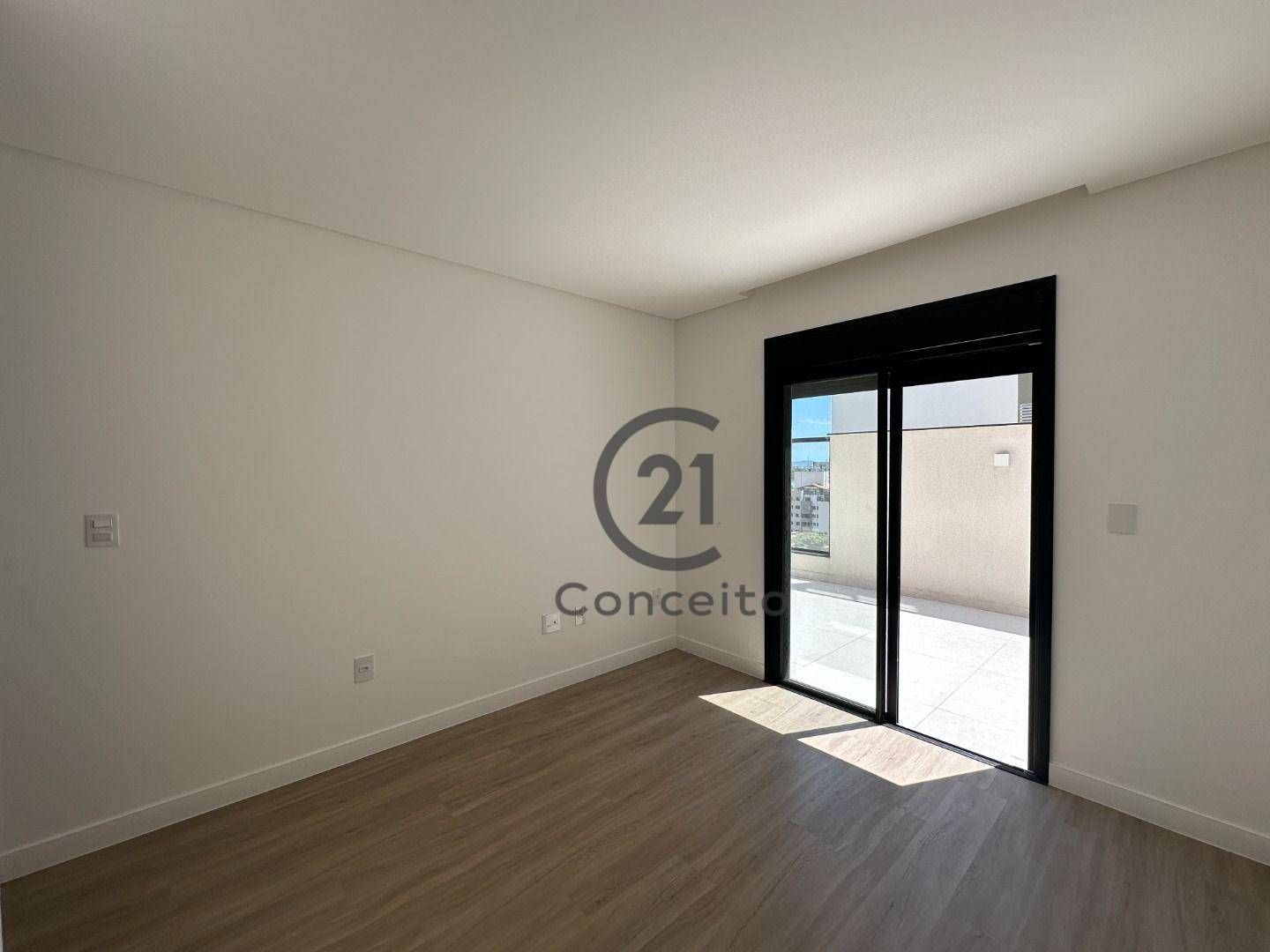 Apartamento à venda com 2 quartos, 77m² - Foto 11