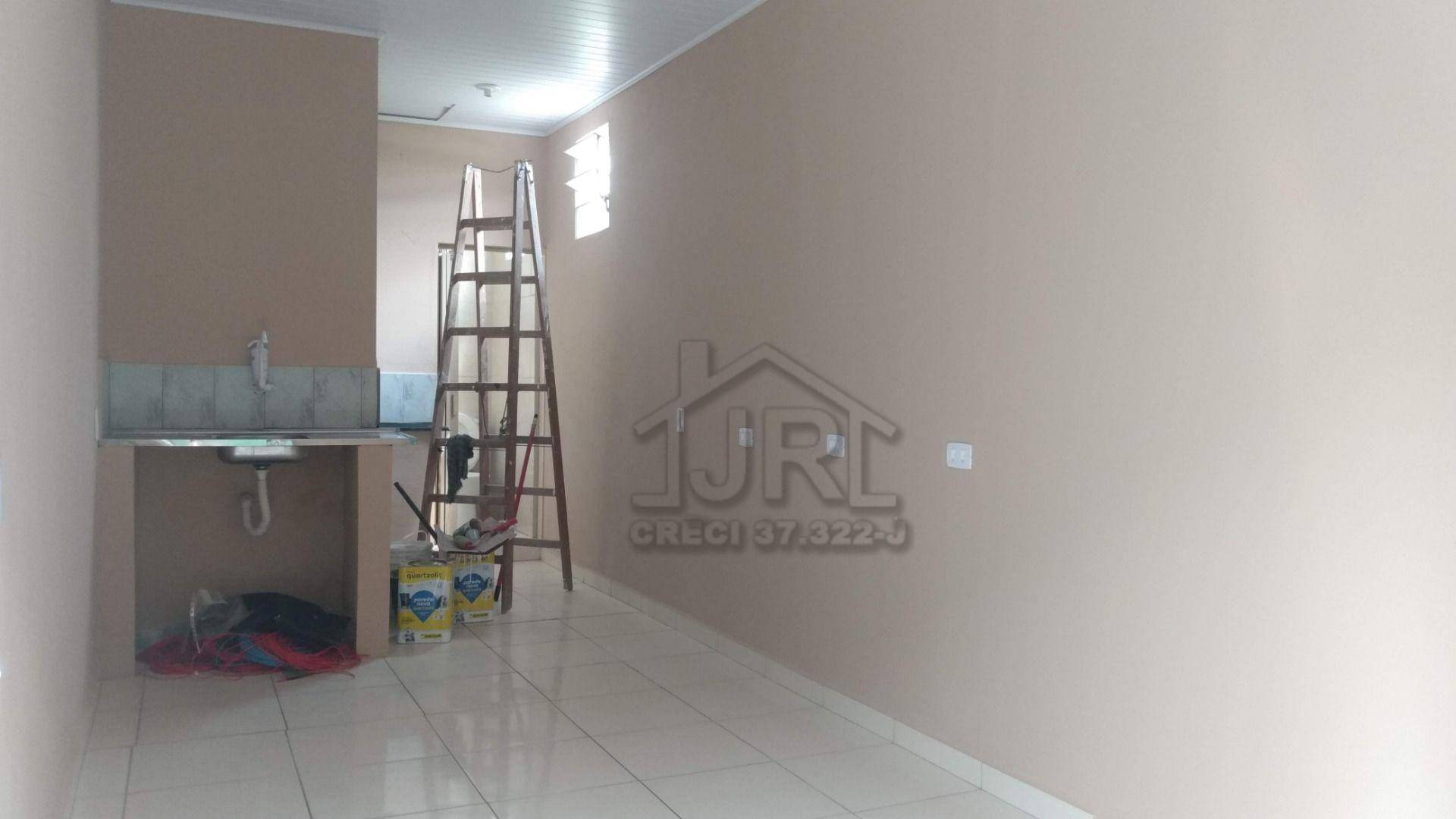 Casa para alugar com 1 quarto, 25m² - Foto 4