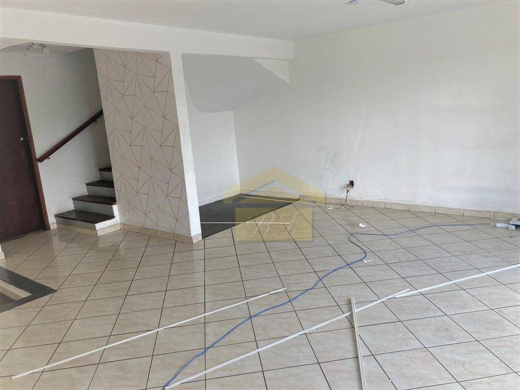 Sobrado para alugar com 3 quartos, 250m² - Foto 3