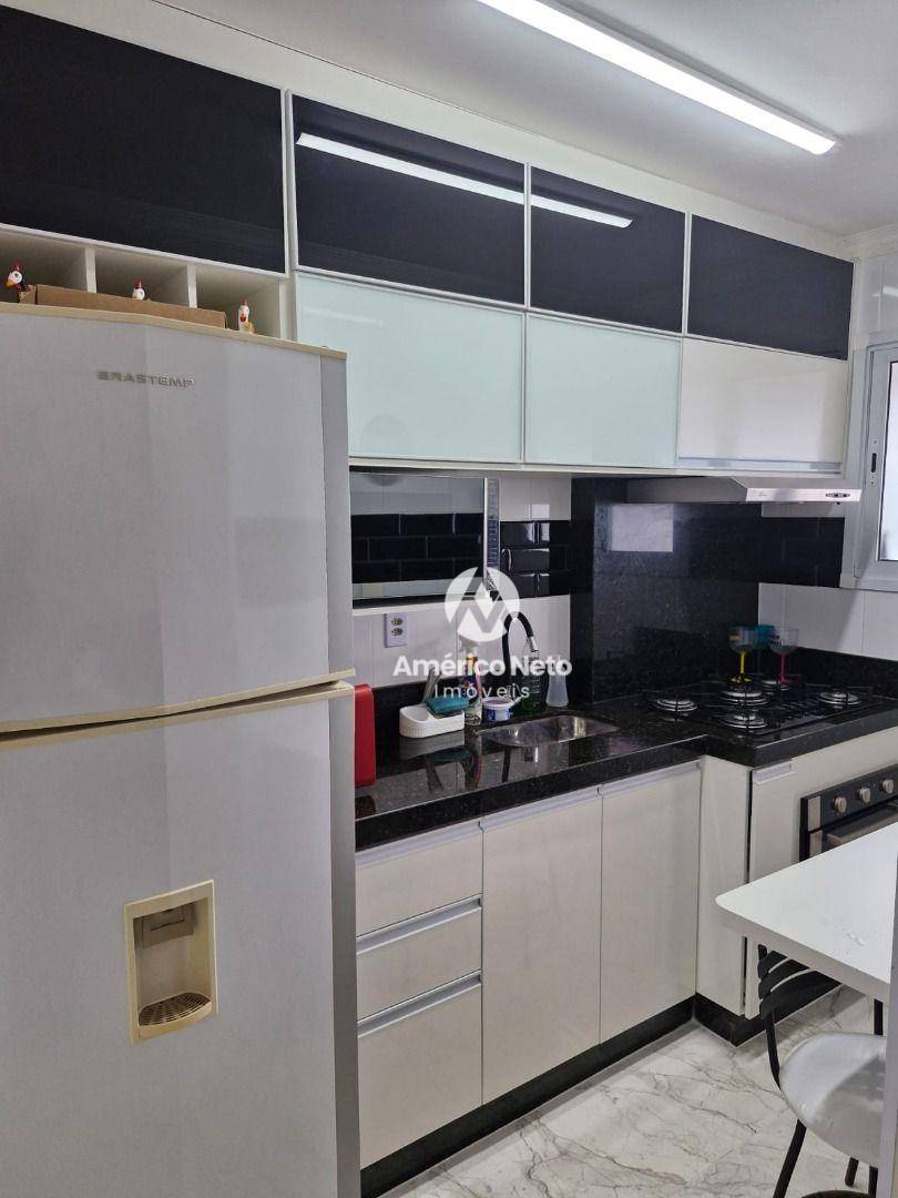 Apartamento à venda com 2 quartos, 61m² - Foto 4