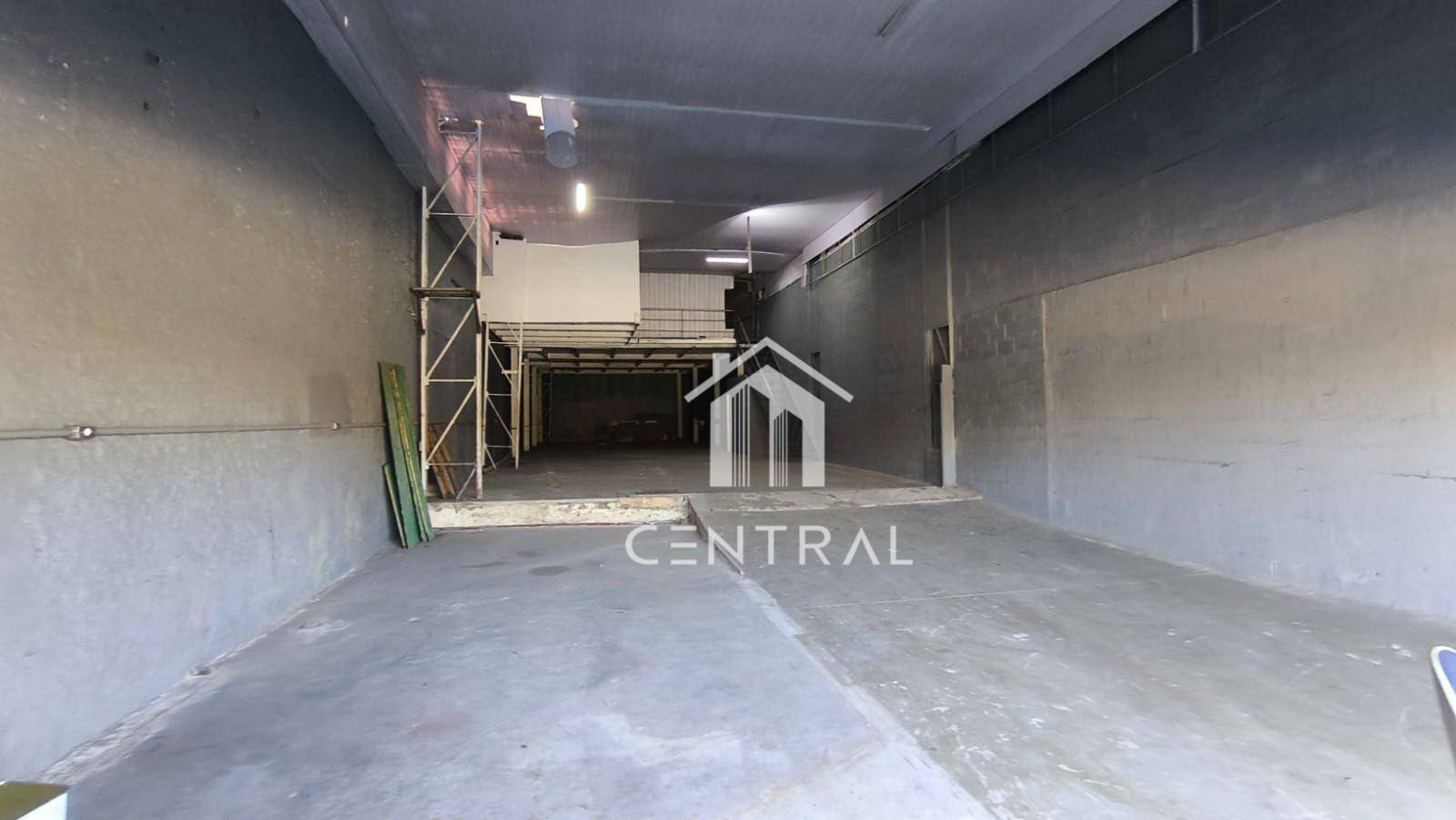Depósito-Galpão-Armazém para alugar, 400m² - Foto 2