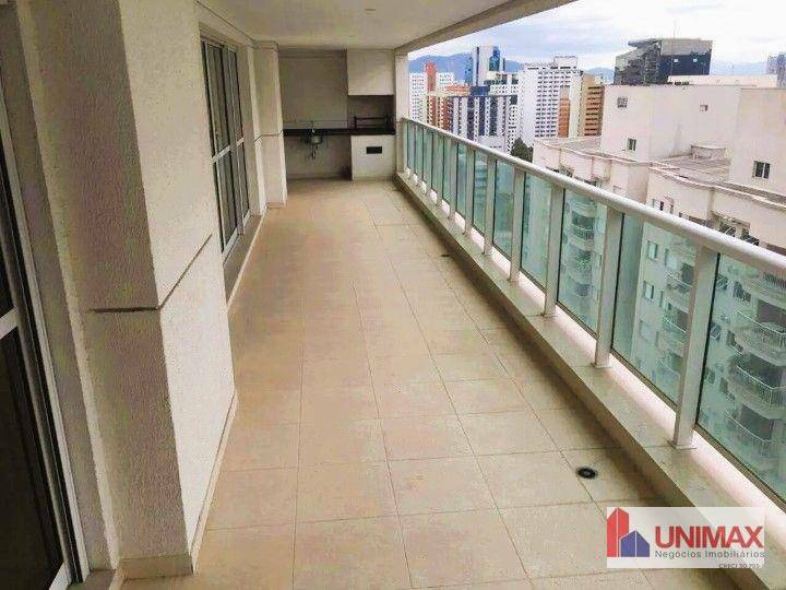 Apartamento à venda com 3 quartos, 243m² - Foto 2