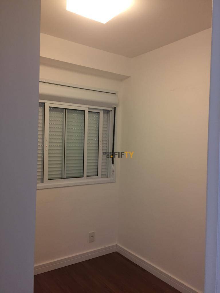 Apartamento para alugar com 2 quartos, 64m² - Foto 14