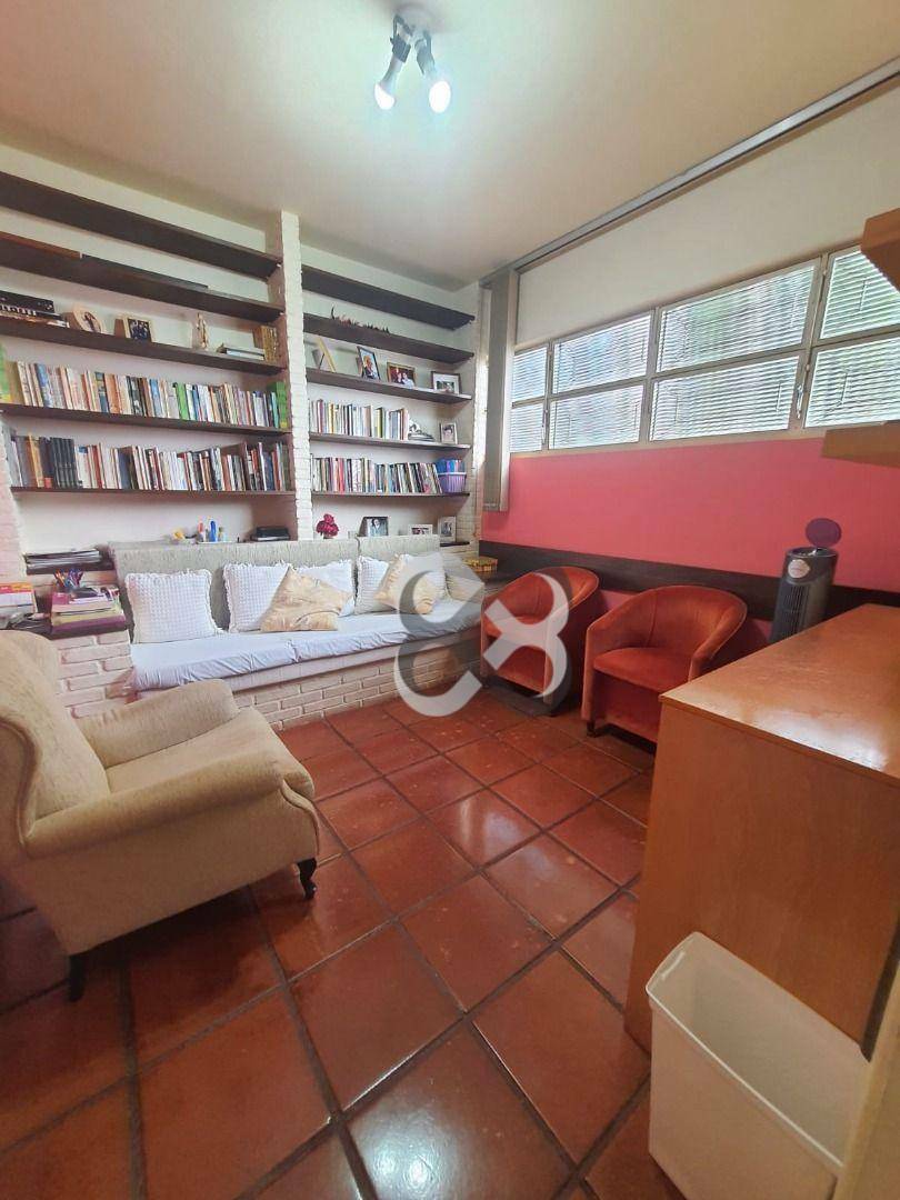 Casa à venda com 4 quartos, 304m² - Foto 3