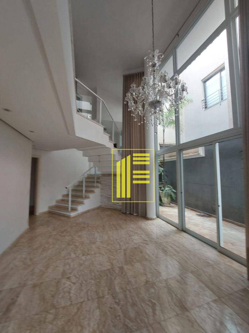 Casa de Condomínio para alugar com 5 quartos, 430m² - Foto 4