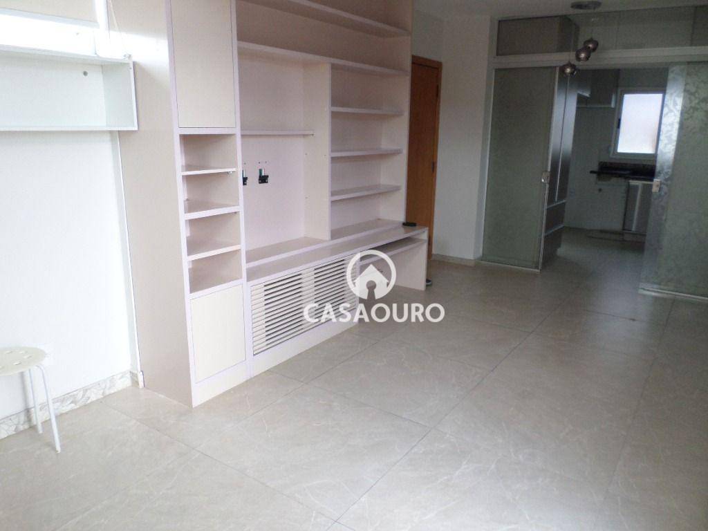 Apartamento à venda com 3 quartos, 160m² - Foto 3