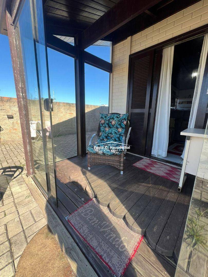 Casa à venda com 3 quartos, 70m² - Foto 11