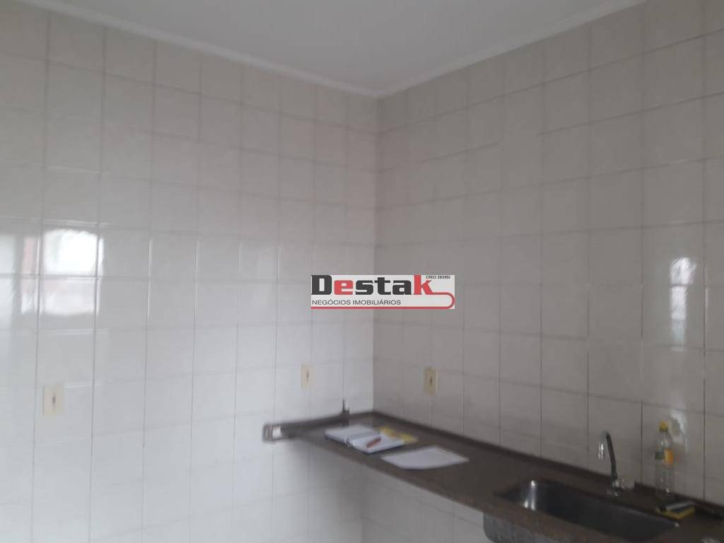 Apartamento à venda com 3 quartos, 80m² - Foto 7