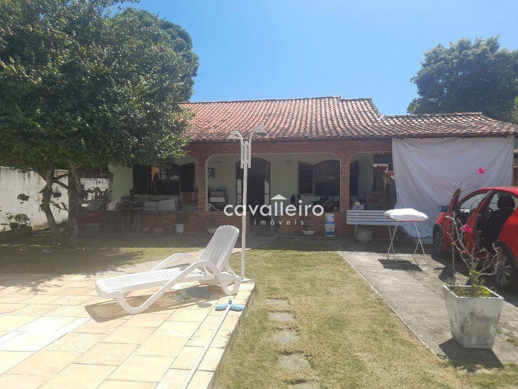 Casa à venda com 3 quartos, 178m² - Foto 1