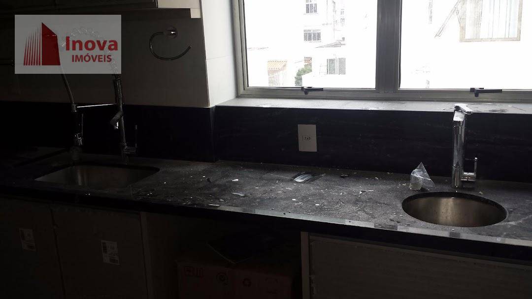 Apartamento à venda com 3 quartos, 220m² - Foto 18