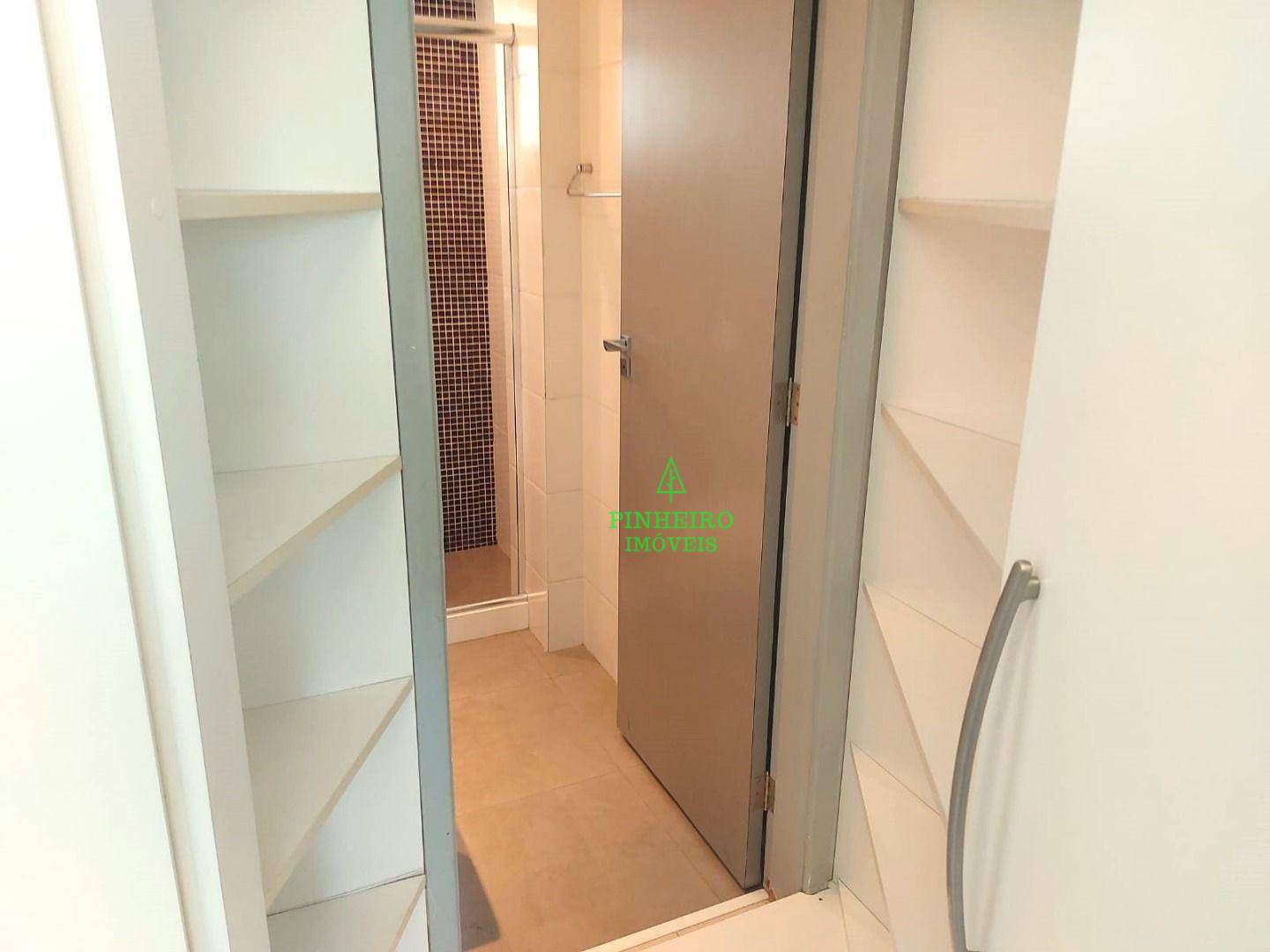 Apartamento à venda com 3 quartos, 157m² - Foto 12